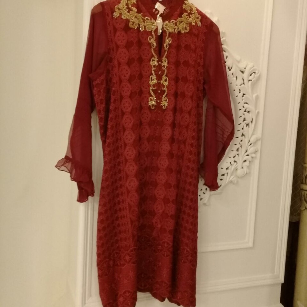 Agha noor size M
